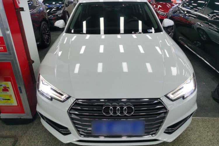 Used Audi A4L 2018 30th Anniversary Edition 40 TFSI Trendy Model Front