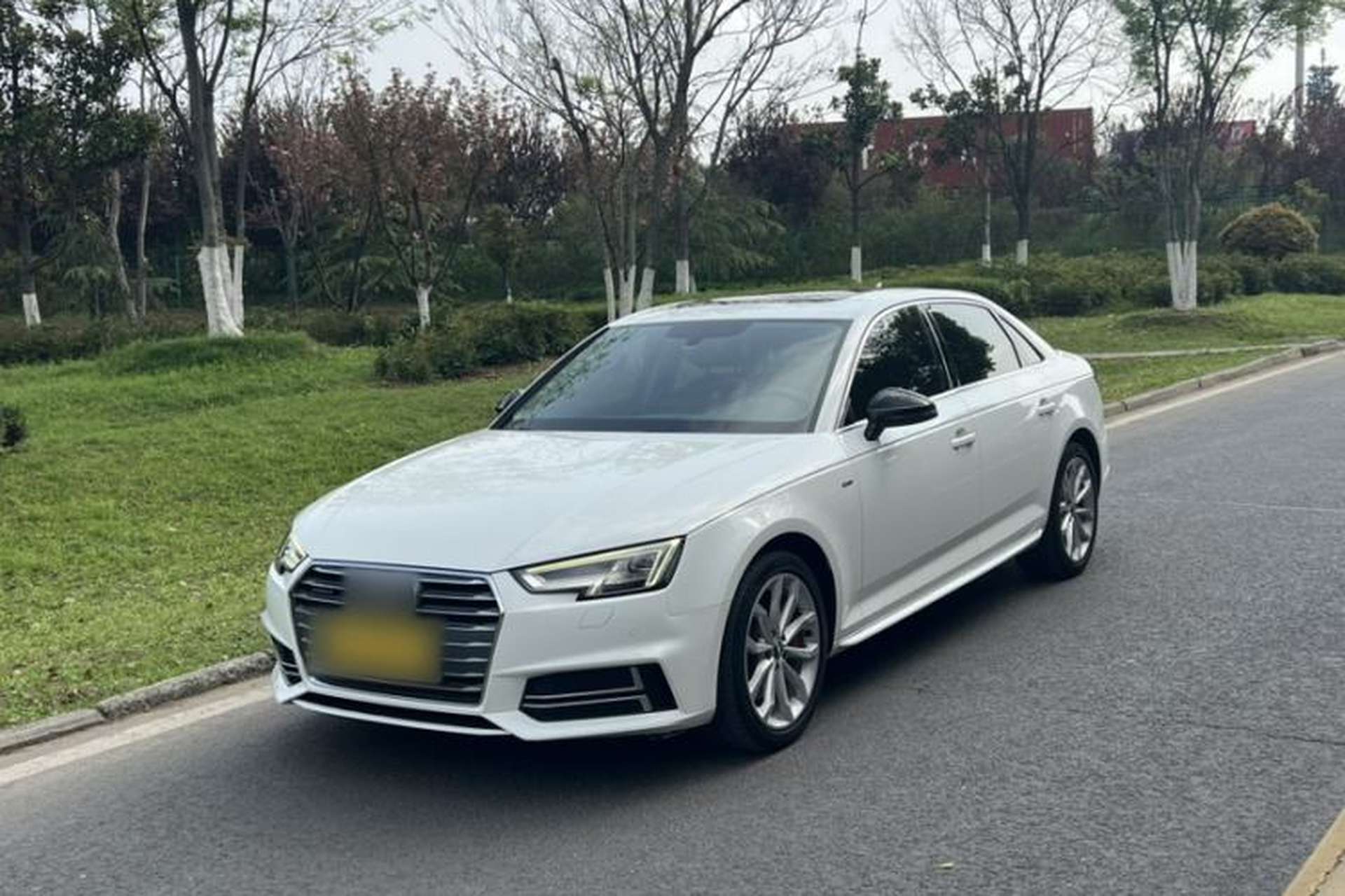 Used Audi A4L 2018 30th Anniversary Edition 45 TFSI quattro Individual Sport Edition Front Left 45 Deg