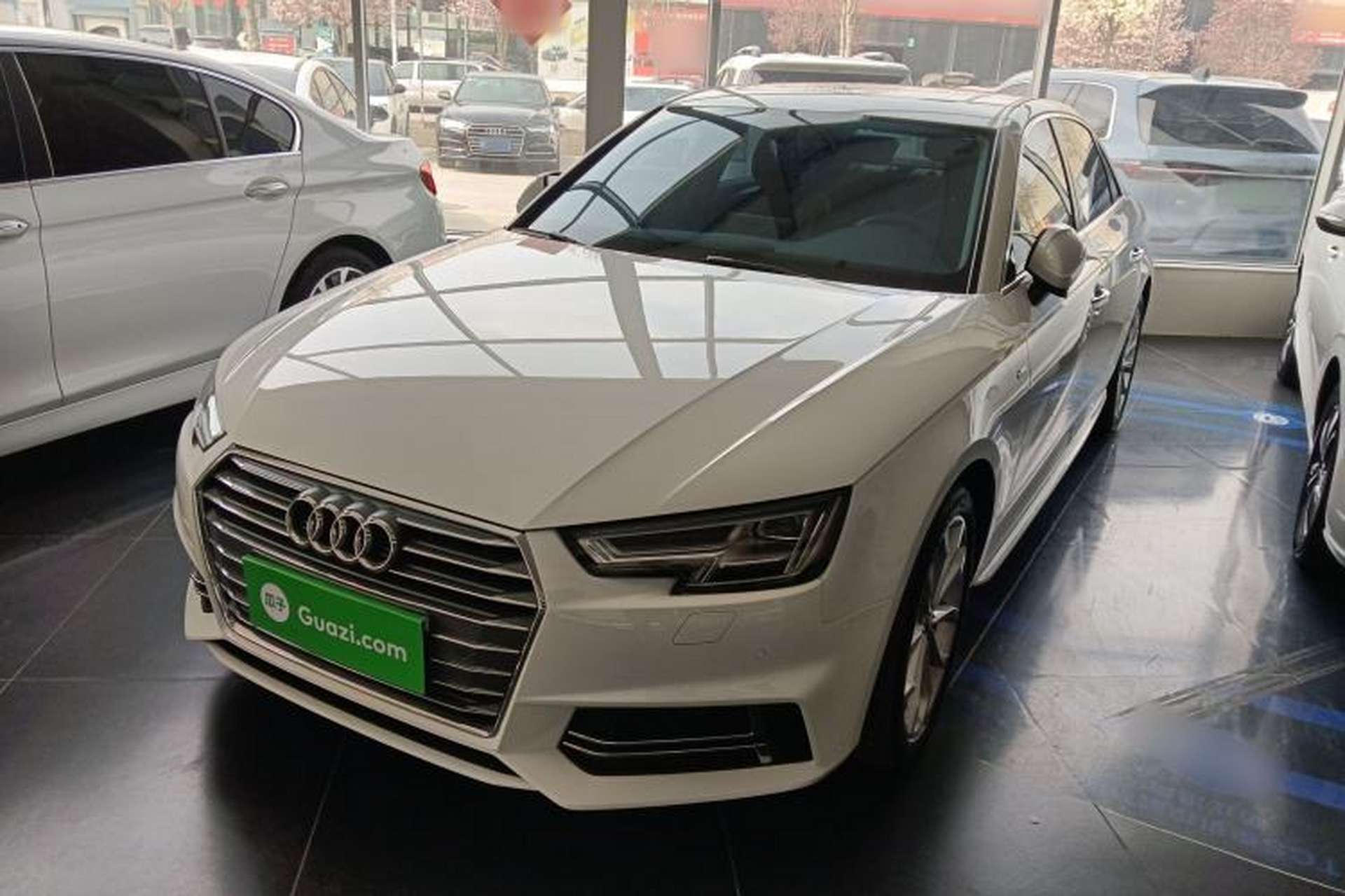 Used Audi A4L 2018 30th Anniversary Edition 40 TFSI Fashion Model Front Left 45 Deg