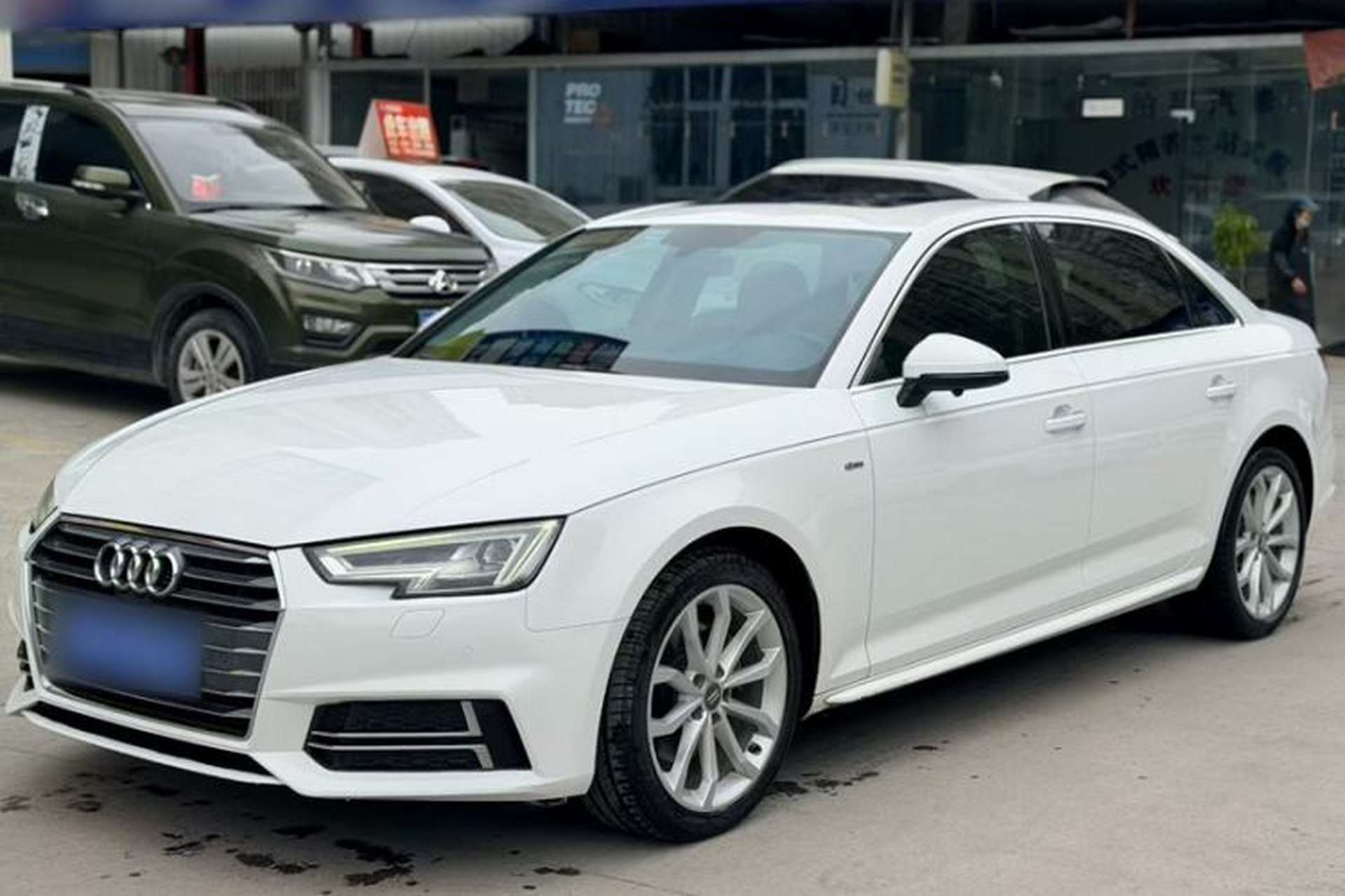 Used Audi A4L 2018 30th Anniversary Edition 40 TFSI Fashion Model Front Left 45 Deg