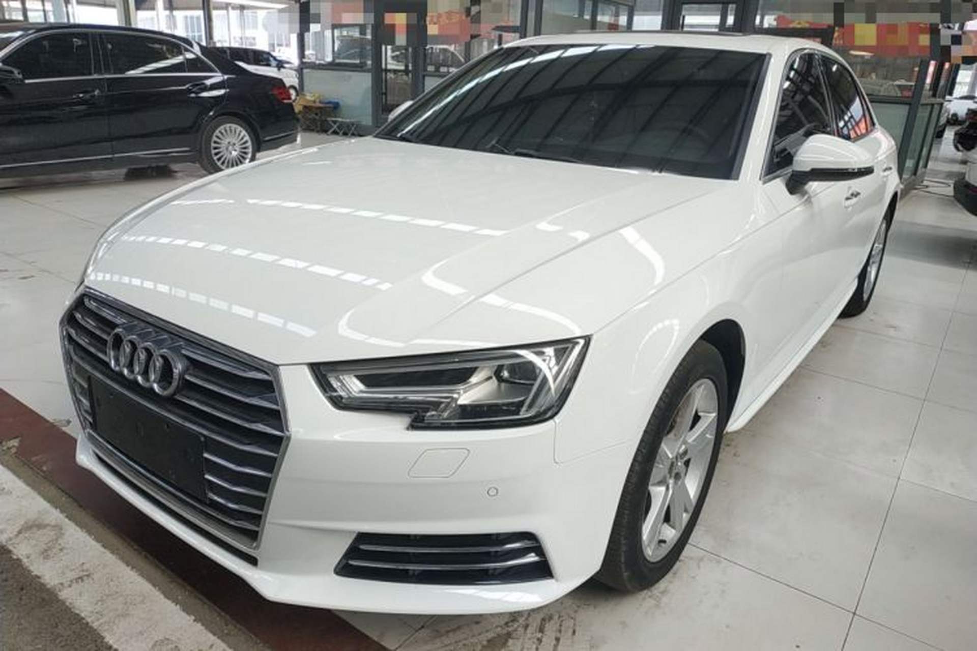 Used Audi A4L 2018 30th Anniversary Edition 40 TFSI Trendy Model Front Left 45 Deg