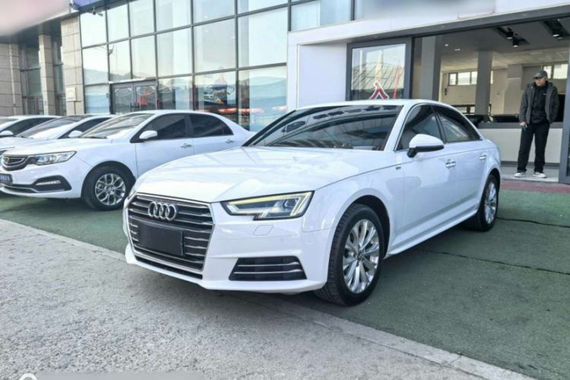 Used Audi A4L 2018 30th Anniversary Edition 40 TFSI Trendy Model Front Left 45 Deg
