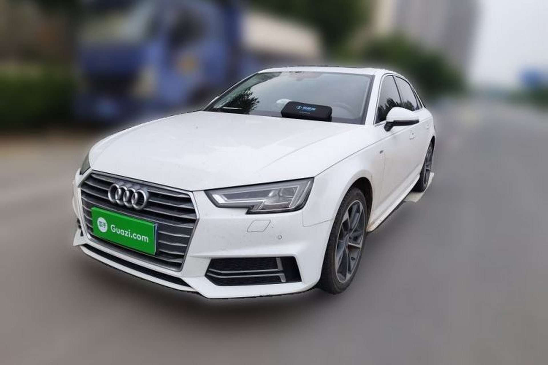 Used Audi A4L 2018 30th Anniversary Edition 40 TFSI Fashion Model Front Left 45 Deg