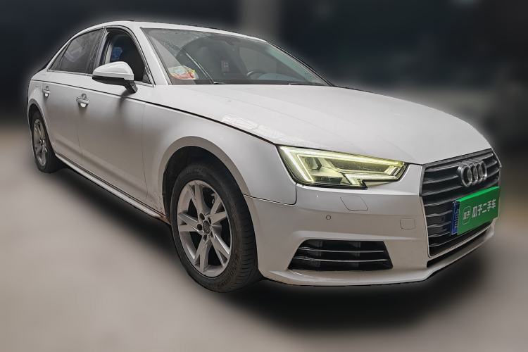 Used Audi A4L 2018 30th Anniversary Edition 40 TFSI Trendy Model Front Right 45 Deg