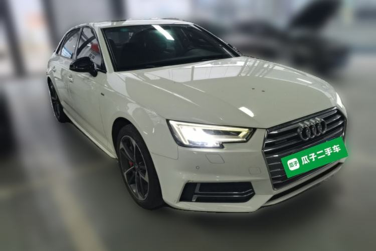Used Audi A4L 2018 30th Anniversary Edition 45 TFSI quattro Individual Sport Edition Front Right 45 Deg