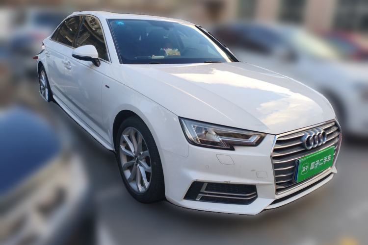 Used Audi A4L 2018 30th Anniversary Edition 40 TFSI Fashion Model Front Right 45 Deg