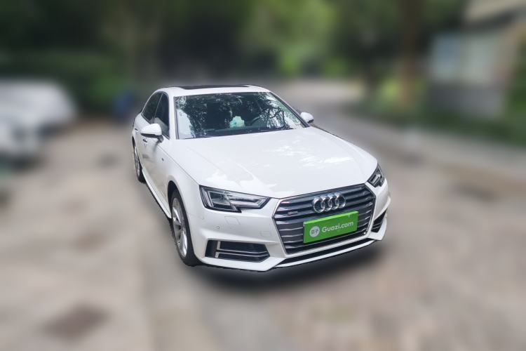 Used Audi A4L 2018 30th Anniversary Edition 40 TFSI Fashion Model Front Right 45 Deg