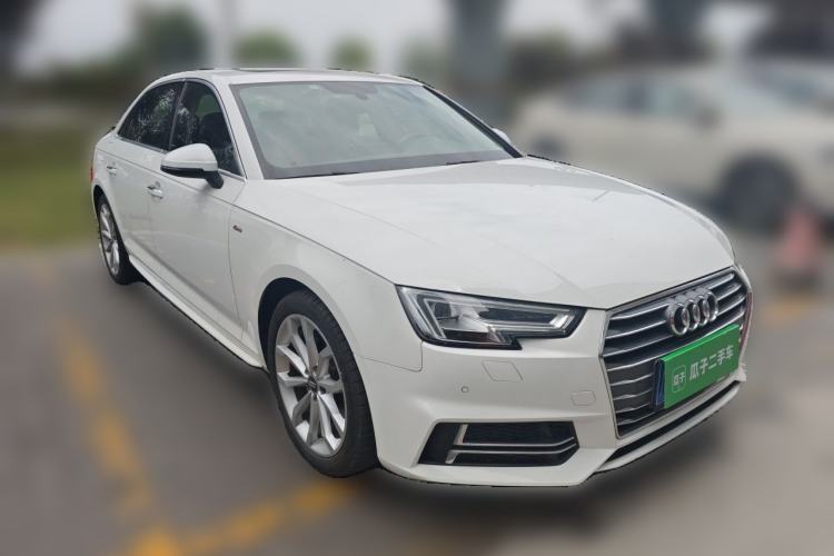 Used Audi A4L 2018 30th Anniversary Edition 40 TFSI Fashion Model Front Right 45 Deg