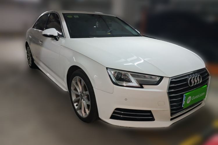 Used Audi A4L 2018 30th Anniversary Edition 40 TFSI Fashion Model Front Right 45 Deg