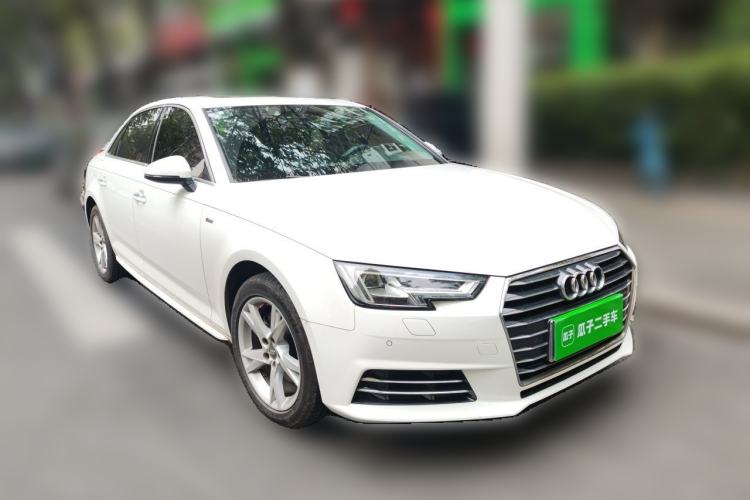 Used Audi A4L 2018 30th Anniversary Edition 40 TFSI Trendy Model Front Right 45 Deg