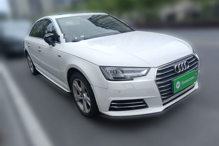 Used Audi A4L 2018 30th Anniversary Edition 40 TFSI Trendy Model Front Right 45 Deg