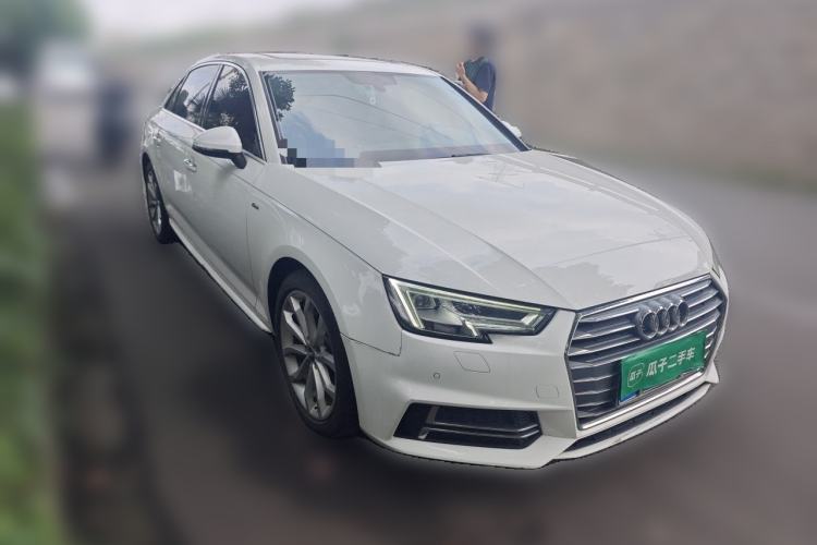 Used Audi A4L 2018 30th Anniversary Edition 40 TFSI Fashion Model Front Right 45 Deg