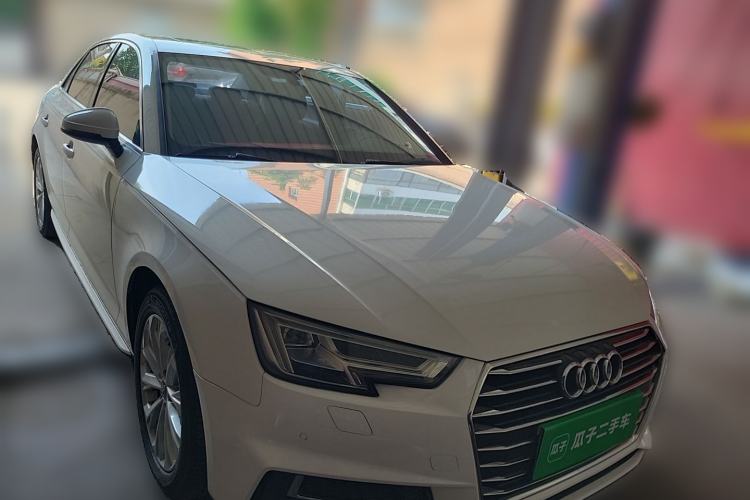 Used Audi A4L 2018 30th Anniversary Edition 40 TFSI Trendy Model Front Right 45 Deg