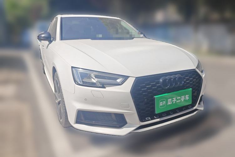 Used Audi A4L 2018 30th Anniversary Edition 45 TFSI quattro Individual Sport Edition Front Right 45 Deg