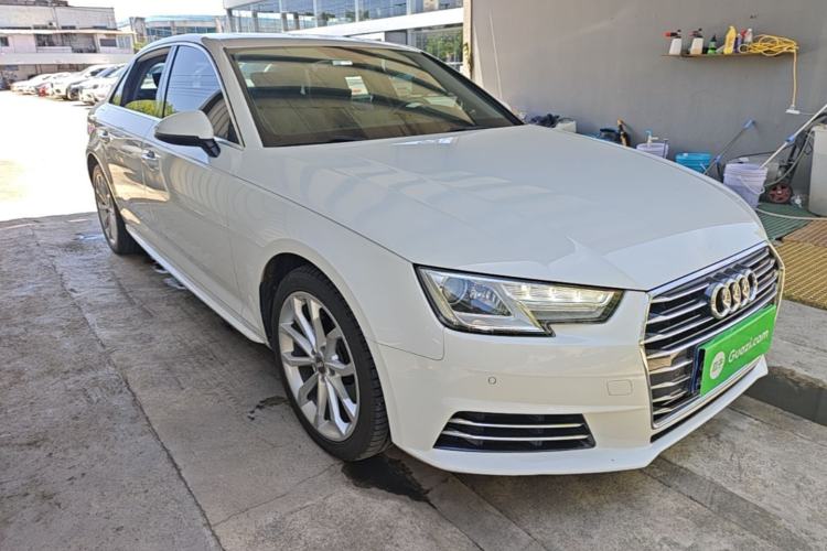 Used Audi A4L 2018 30th Anniversary Edition 40 TFSI Trendy Model Front Right 45 Deg
