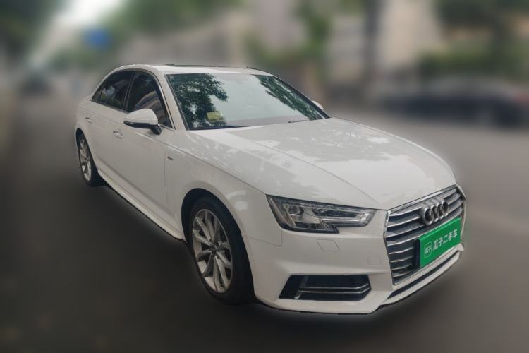 Used Audi A4L 2018 30th Anniversary Edition 40 TFSI Fashion Model Front Right 45 Deg