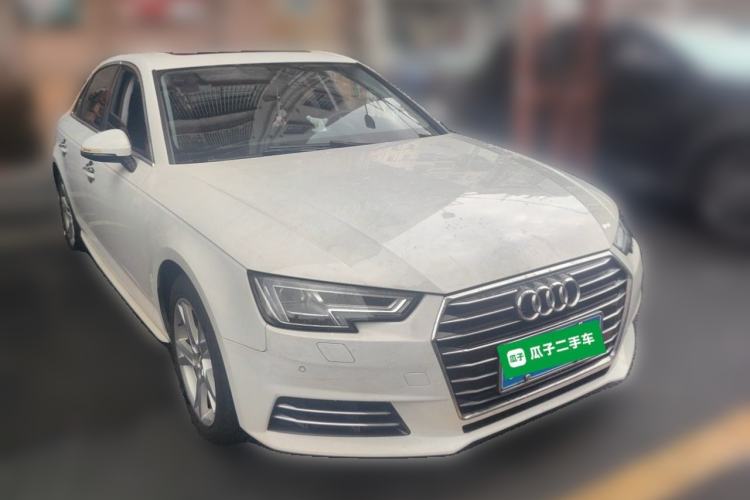 Used Audi A4L 2018 30th Anniversary Edition 40 TFSI Trendy Model Front Right 45 Deg