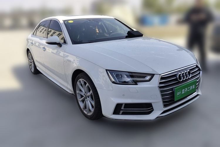 Used Audi A4L 2018 30th Anniversary Edition 40 TFSI Fashion Model Front Right 45 Deg