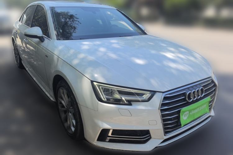 Used Audi A4L 2018 30th Anniversary Edition 40 TFSI Fashion Model Front Right 45 Deg