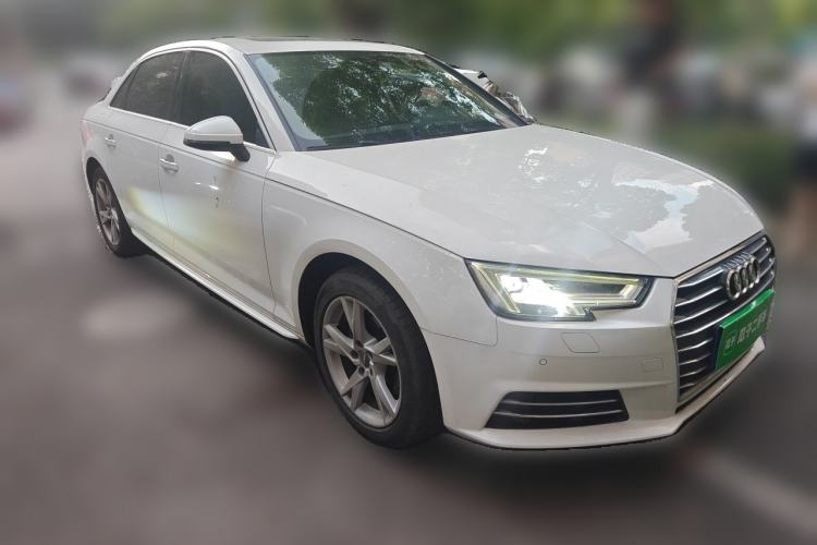 Used Audi A4L 2018 30th Anniversary Edition 40 TFSI Trendy Model Front Right 45 Deg