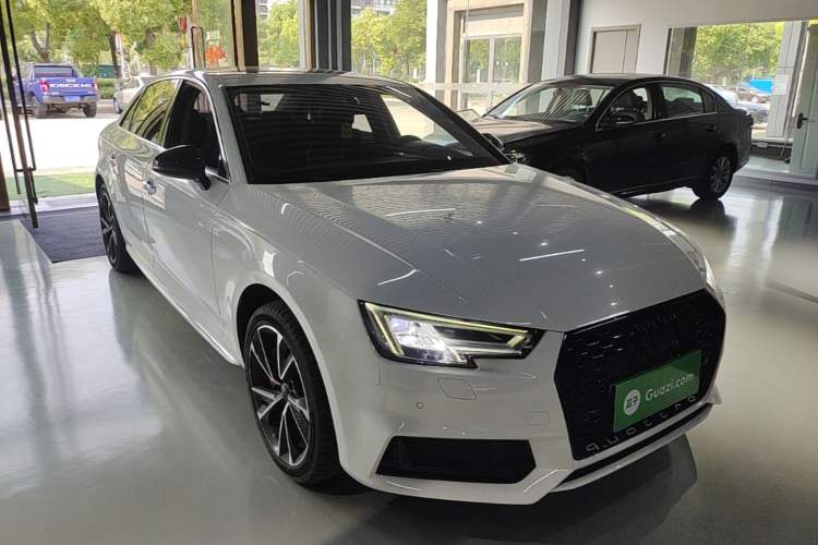 Used Audi A4L 2018 30th Anniversary Edition 45 TFSI quattro Individual Sport Edition Front Right 45 Deg