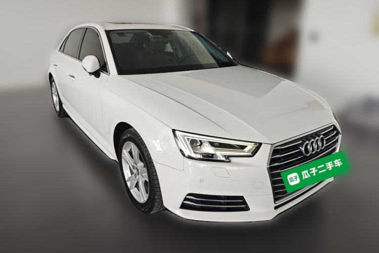 Used Audi A4L 2018 30th Anniversary Edition 40 TFSI Trendy Model Front Right 45 Deg