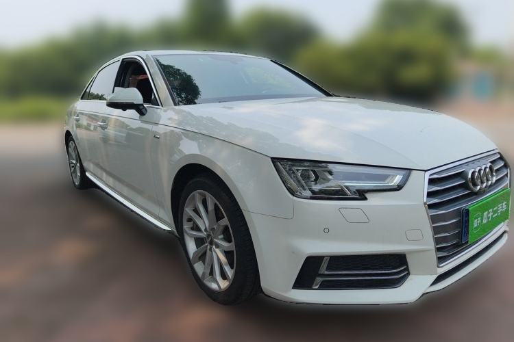 Used Audi A4L 2018 30th Anniversary Edition 40 TFSI Fashion Model Front Right 45 Deg