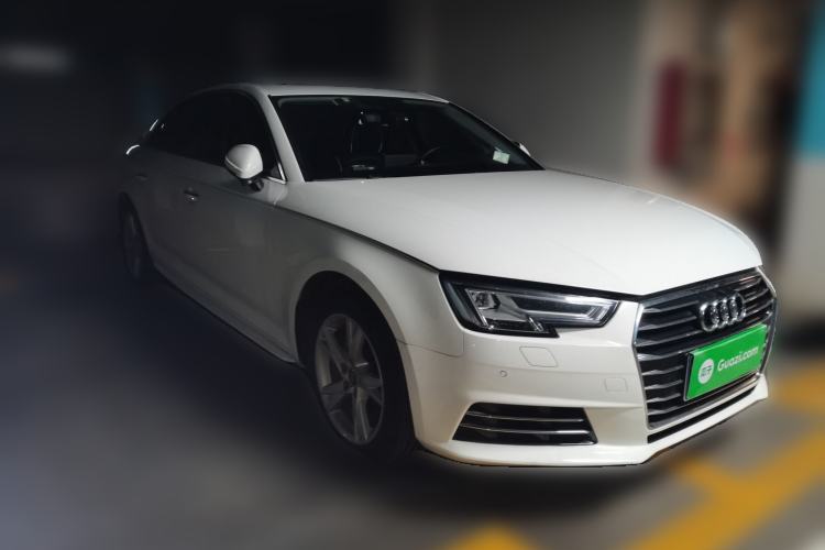 Used Audi A4L 2018 30th Anniversary Edition 40 TFSI Trendy Model Front Right 45 Deg