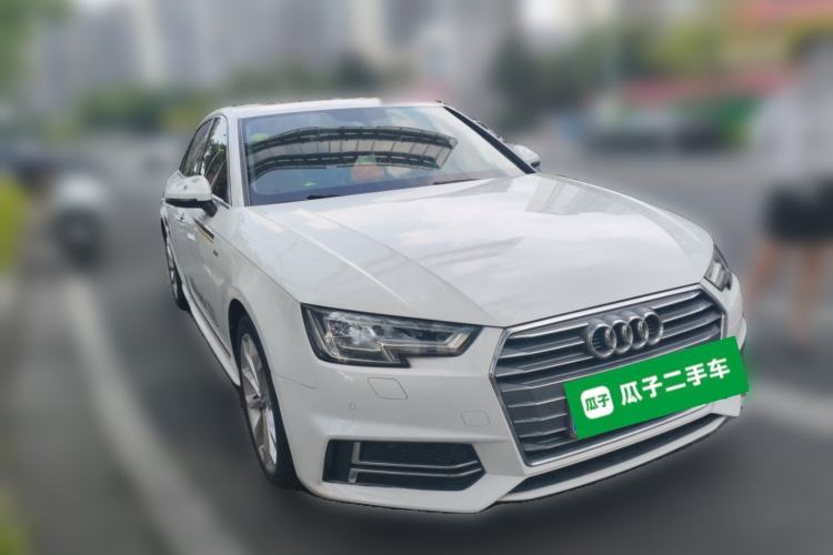 Used Audi A4L 2018 30th Anniversary Edition 40 TFSI Fashion Model Front Right 45 Deg