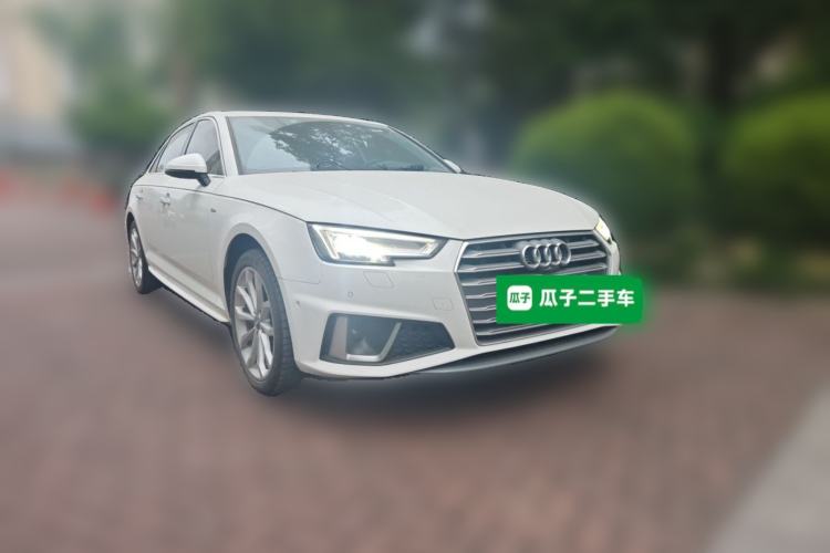 Used Audi A4L 2018 30th Anniversary Edition 40 TFSI Fashion Model Front Right 45 Deg