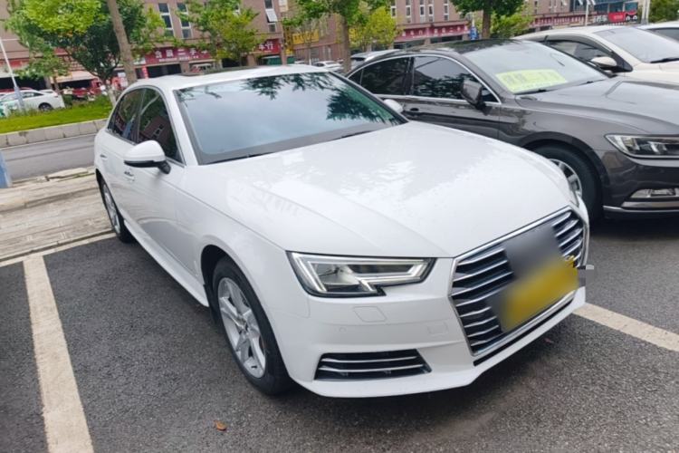 Used Audi A4L 2018 30th Anniversary Edition 40 TFSI Trendy Model Front Right 45 Deg