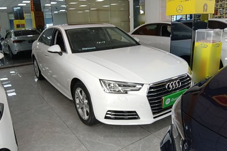 Used Audi A4L 2018 30th Anniversary Edition 40 TFSI Trendy Model Front Right 45 Deg