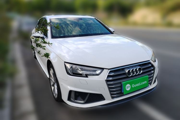 Used Audi A4L 2018 30th Anniversary Edition 40 TFSI Fashion Model Front Right 45 Deg