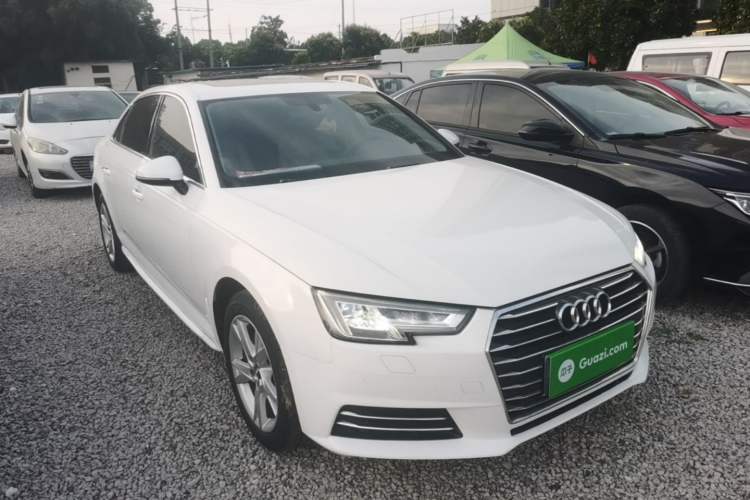 Used Audi A4L 2018 30th Anniversary Edition 40 TFSI Trendy Model Front Right 45 Deg