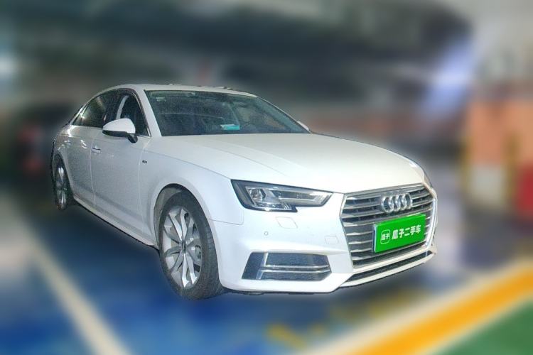 Used Audi A4L 2018 30th Anniversary Edition 40 TFSI Fashion Model Front Right 45 Deg