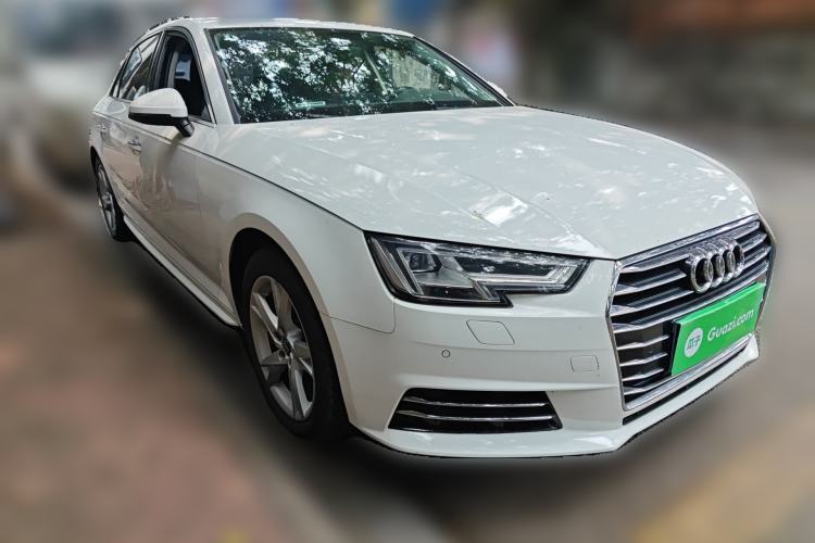 Used Audi A4L 2018 30th Anniversary Edition 40 TFSI Trendy Model Front Right 45 Deg