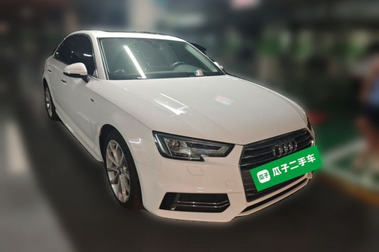 Used Audi A4L 2018 30th Anniversary Edition 40 TFSI Fashion Model Front Right 45 Deg