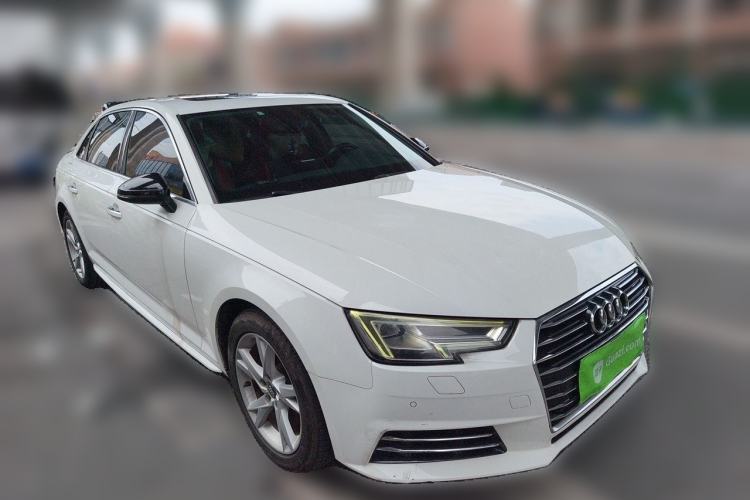 Used Audi A4L 2018 30th Anniversary Edition 40 TFSI Trendy Model Front Right 45 Deg