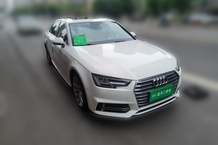 Used Audi A4L 2018 30th Anniversary Edition 40 TFSI Fashion Model Front Right 45 Deg