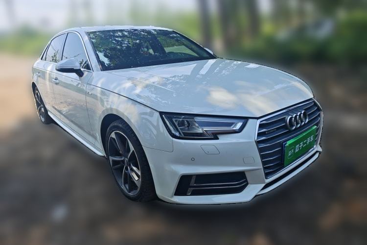 Used Audi A4L 2018 30th Anniversary Edition 40 TFSI Fashion Model Front Right 45 Deg