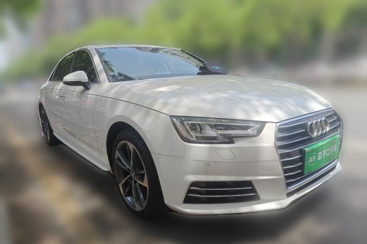 Used Audi A4L 2018 30th Anniversary Edition 40 TFSI Trendy Model Front Right 45 Deg