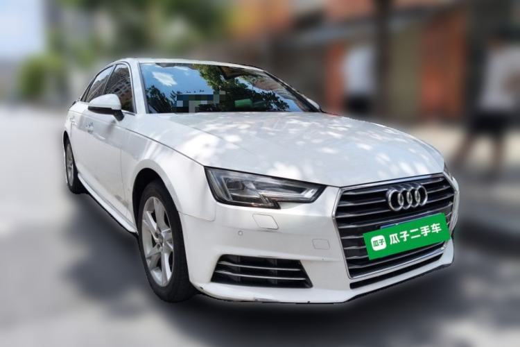 Used Audi A4L 2018 30th Anniversary Edition 40 TFSI Trendy Model Front Right 45 Deg