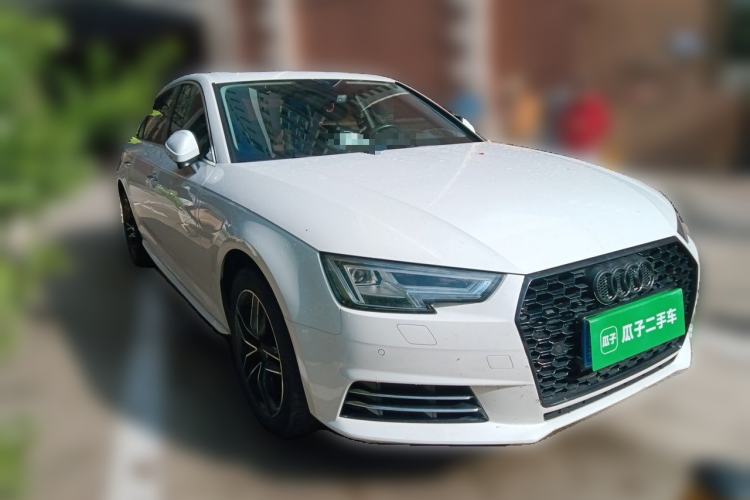 Used Audi A4L 2018 30th Anniversary Edition 40 TFSI Trendy Model Front Right 45 Deg