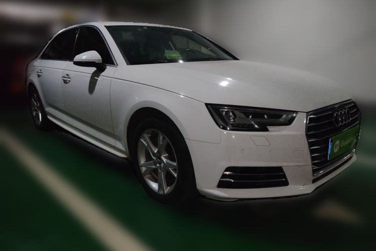 Used Audi A4L 2018 30th Anniversary Edition 40 TFSI Trendy Model Front Right 45 Deg