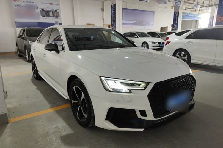 Used Audi A4L 2018 30th Anniversary Edition 40 TFSI Trendy Model Front Right 45 Deg