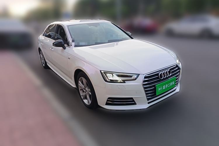 Used Audi A4L 2018 30th Anniversary Edition 40 TFSI Trendy Model Front Right 45 Deg