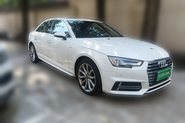 Used Audi A4L 2018 30th Anniversary Edition 40 TFSI Fashion Model Front Right 45 Deg