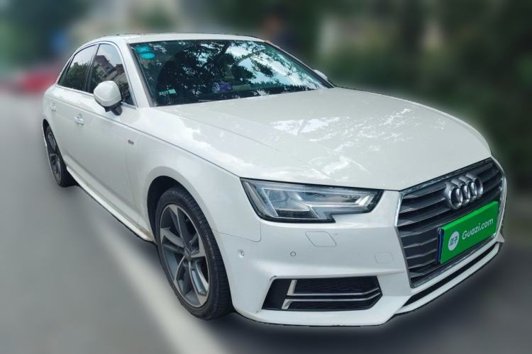 Used Audi A4L 2018 30th Anniversary Edition 40 TFSI Sport Edition Front Right 45 Deg
