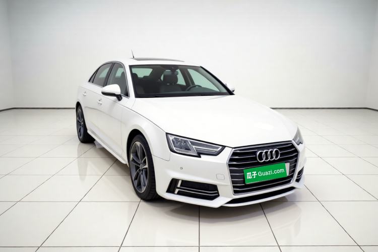 Used Audi A4L 2018 30th Anniversary Edition 40 TFSI Trendy Model Front Right 45 Deg