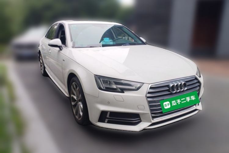 Used Audi A4L 2018 30th Anniversary Edition 40 TFSI Fashion Model Front Right 45 Deg
